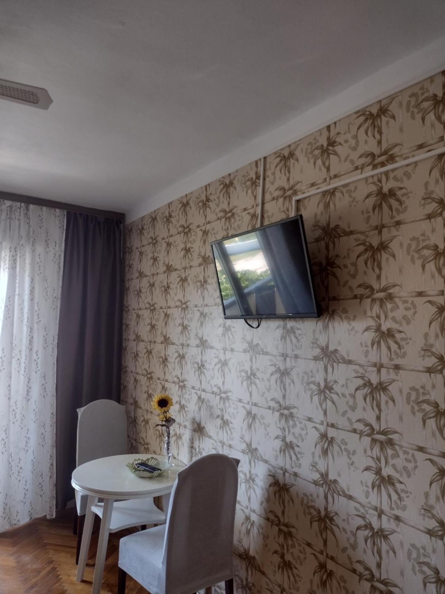 Apartmani Alen Dinjiska Экстерьер фото